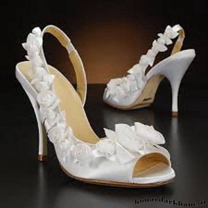 جدیدترین مدل های کیف و کفش عروس
