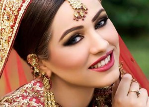 میکاپ عروس هندی,به روز ترین عروس,جدید ترین عروس هندی,به روز ترین آرایش عروس,زیبانرین عروس هند,مدل آرایش هندی,خط چشم هندی عروس,رژلب قرمز عروس,عروس زیبا,عروس,کرج,تهران,کرج